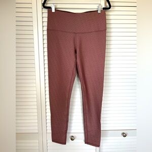 Lucy NWOT Size L Leggings Full Lenght Mauve Color Textured Never Worn Size L